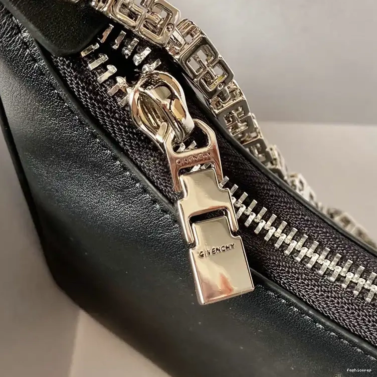 Fashionrepsfam ru 2206RF0007 Givenchy Bag 0817